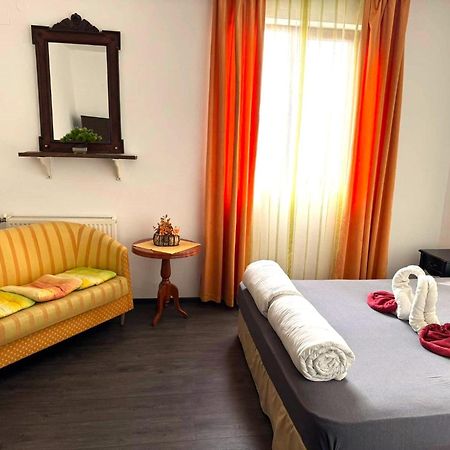 Guest House Misha Petrevene Dış mekan fotoğraf