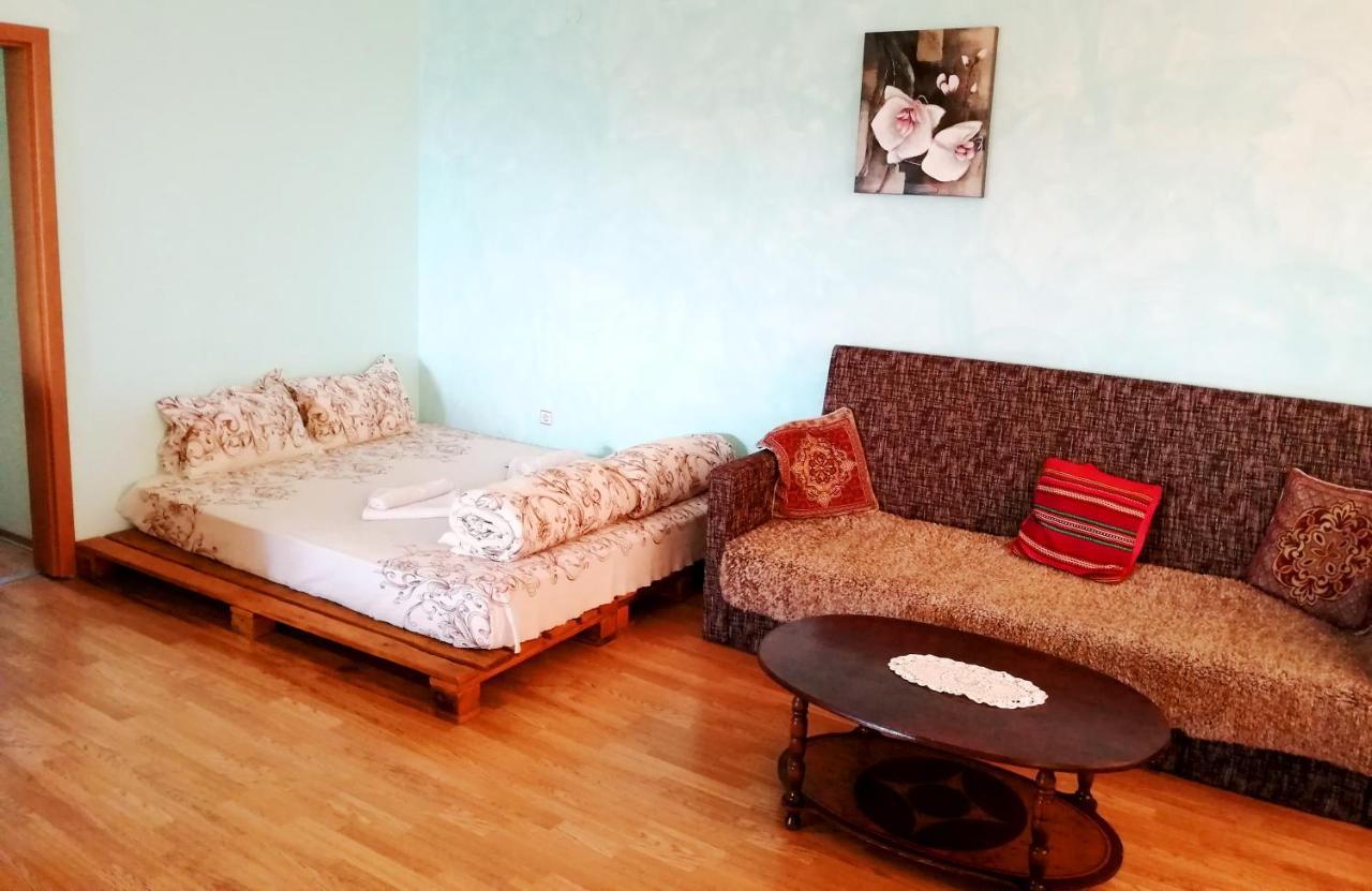 Guest House Misha Petrevene Dış mekan fotoğraf
