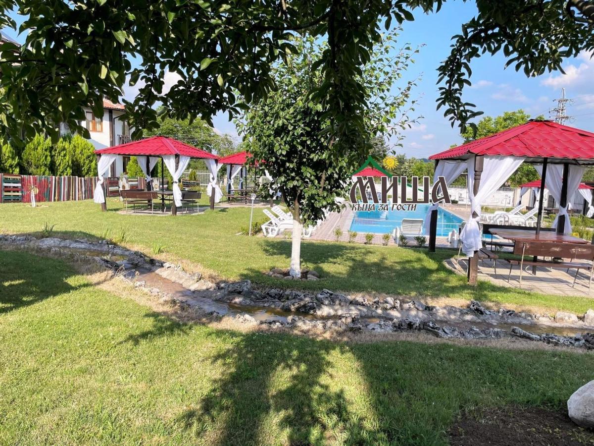 Guest House Misha Petrevene Dış mekan fotoğraf