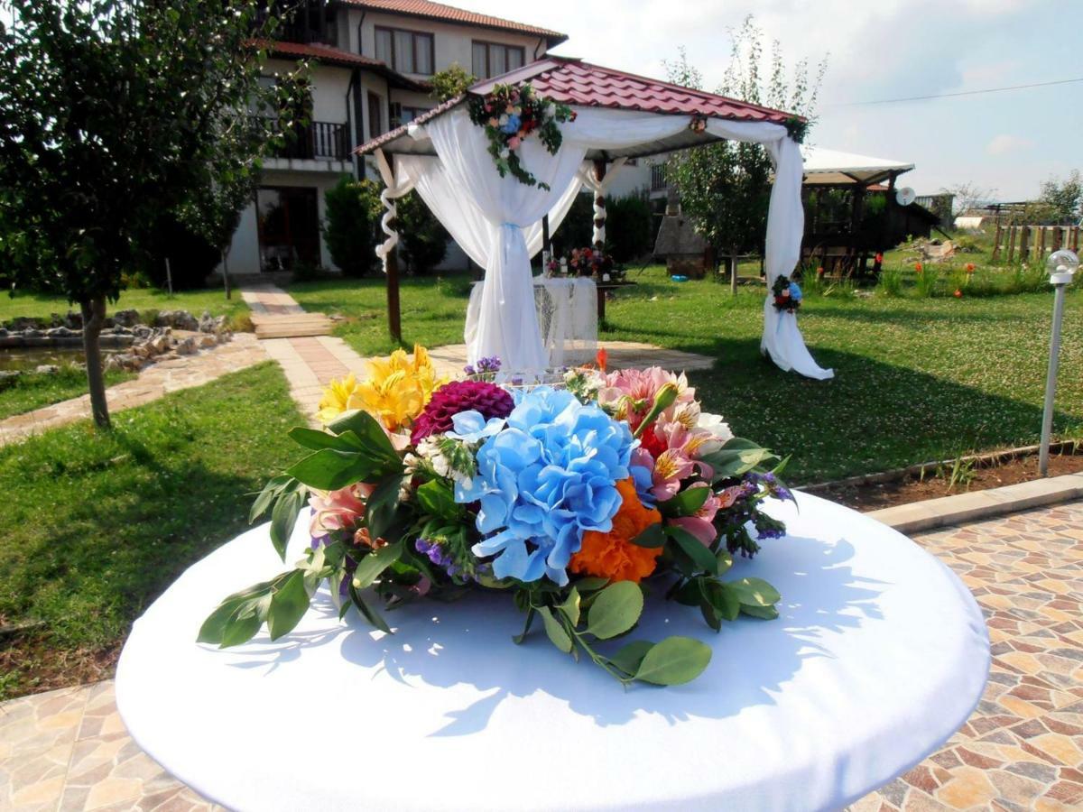 Guest House Misha Petrevene Dış mekan fotoğraf